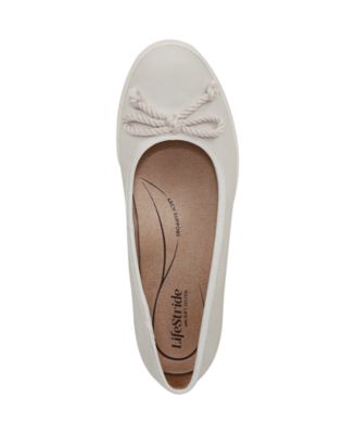 Women's Maura Round Toe Ballerina Flats