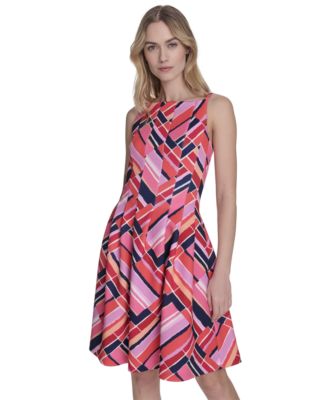 Женское платье без рукавов с квадратным вырезом и принтом от Vince Camuto