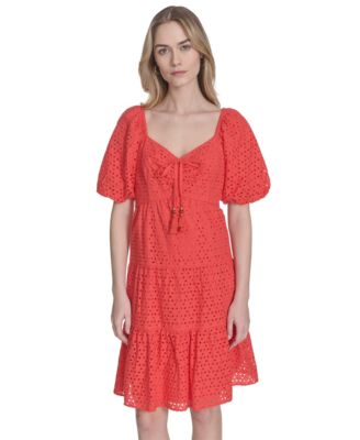 Женское платье с V-образным вырезом и короткими пышными рукавами от Vince Camuto