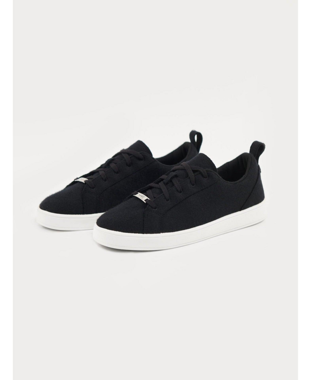 Cashmere Low Ankle Sneakers - 42 / black / UF01-0081/0000 - Black-blue graphite