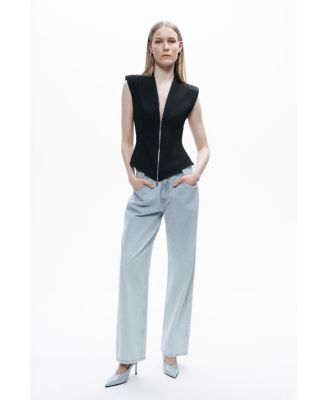 Женская блузка с дизайном 