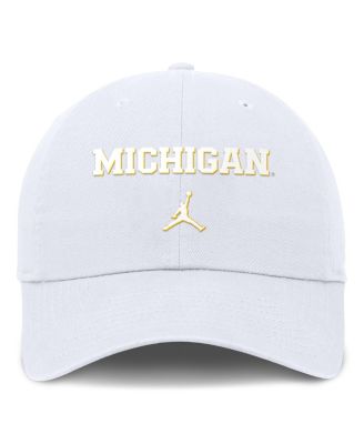 Мужская белая кепка Jordan Michigan Wolverines Club с регулируемой производительностью Swoosh от Jordan