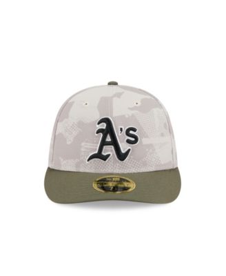 Мужская светло-бежевая/оливковая шапка New Era Athletics 2025, посвященная Дню Вооруженных сил, с низким профилем, 59-дюймовая приталенная шляпа