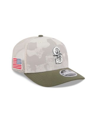 Мужская светло-бежевая/оливковая шляпа Seattle Mariners 2025 года выпуска, посвященная Дню Вооруженных сил, на 9-е семидесятилетие.