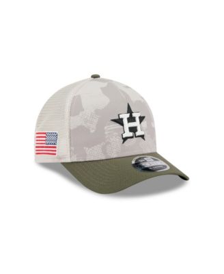 Мужская светло-бежевая/оливковая шляпа New Era Houston Astros 2025, День Вооруженных сил, 940 лет, с регулируемой А-образной оправой и М-образной короной.