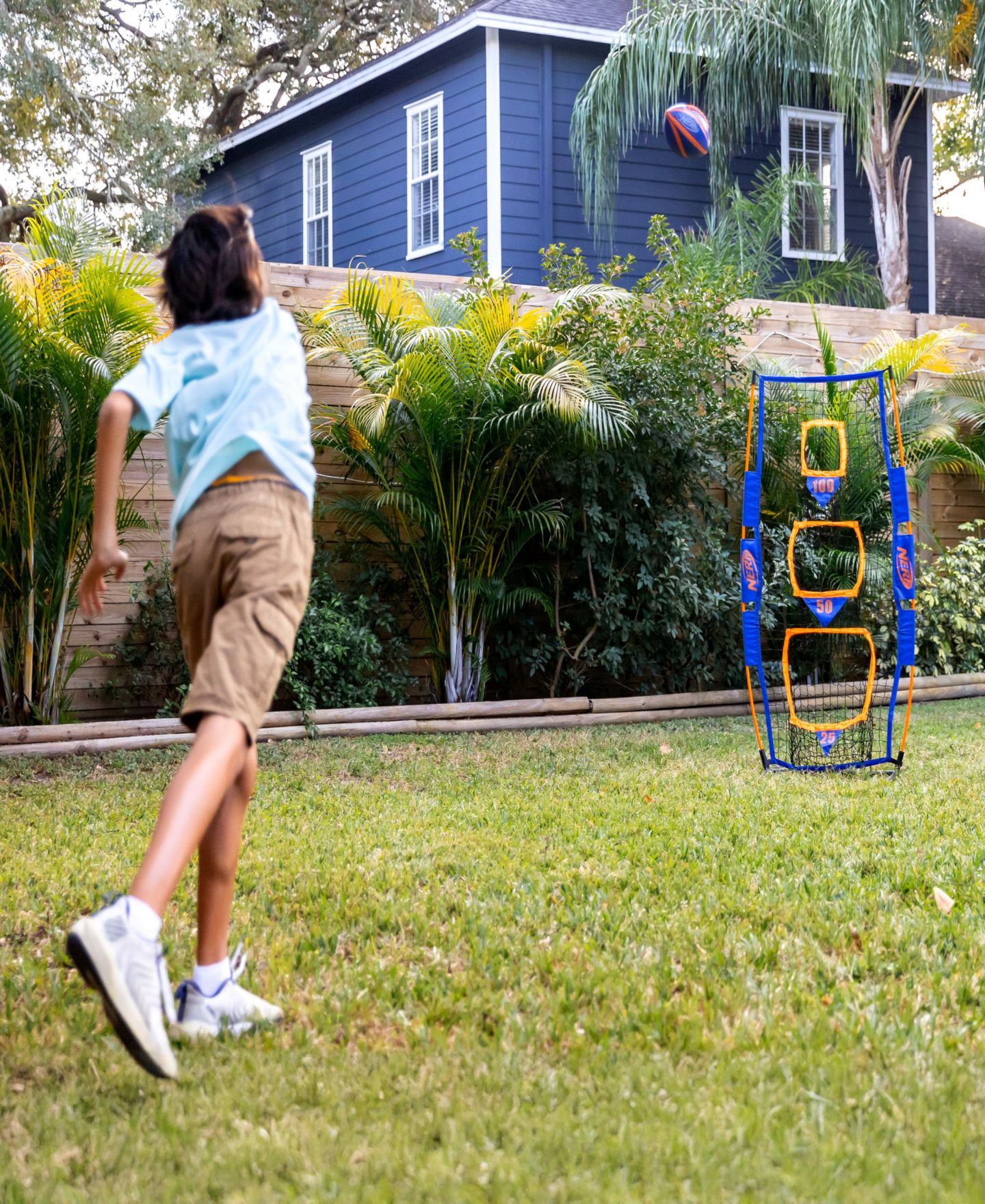 Детская игрушка Franklin Sports Pro Pass Fiberglass Target Toss Net with Football and Stakes, 60" L x 24" W, Ages 6+ — фото 5