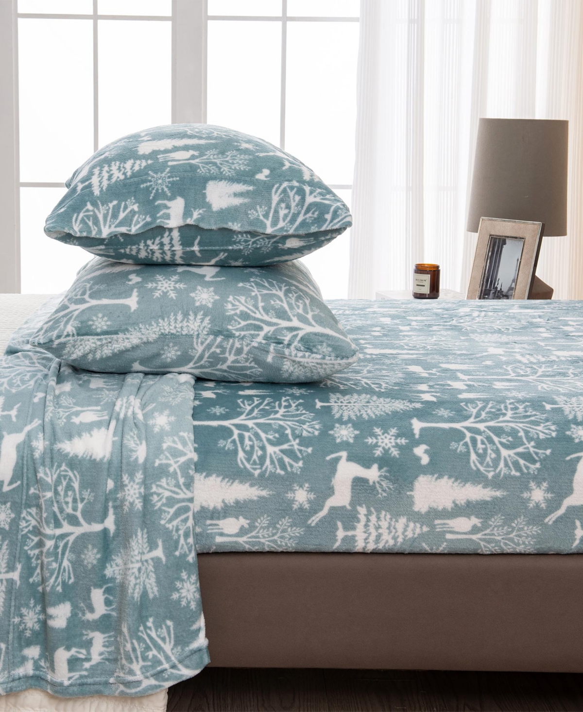 Linery & Co. Ultra-Soft Printed Velvet Plush Sheet Set