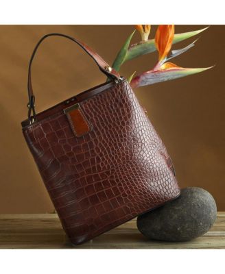 Женская сумка через плечо трюфельно-коричневого цвета