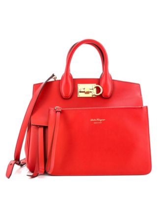 Кожаная сумка Salvatore Ferragamo, бывшая в употреблении у небольшой студии Salvatore Ferragamo