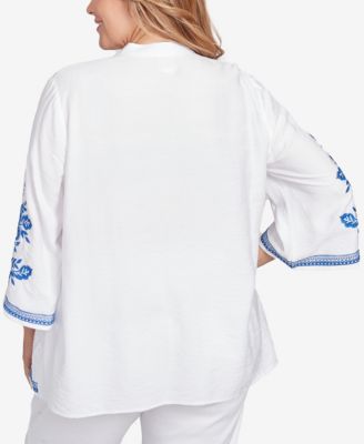 Ruby Rd. Топ с вышивкой на пуговицах Tidal большого размера спереди.