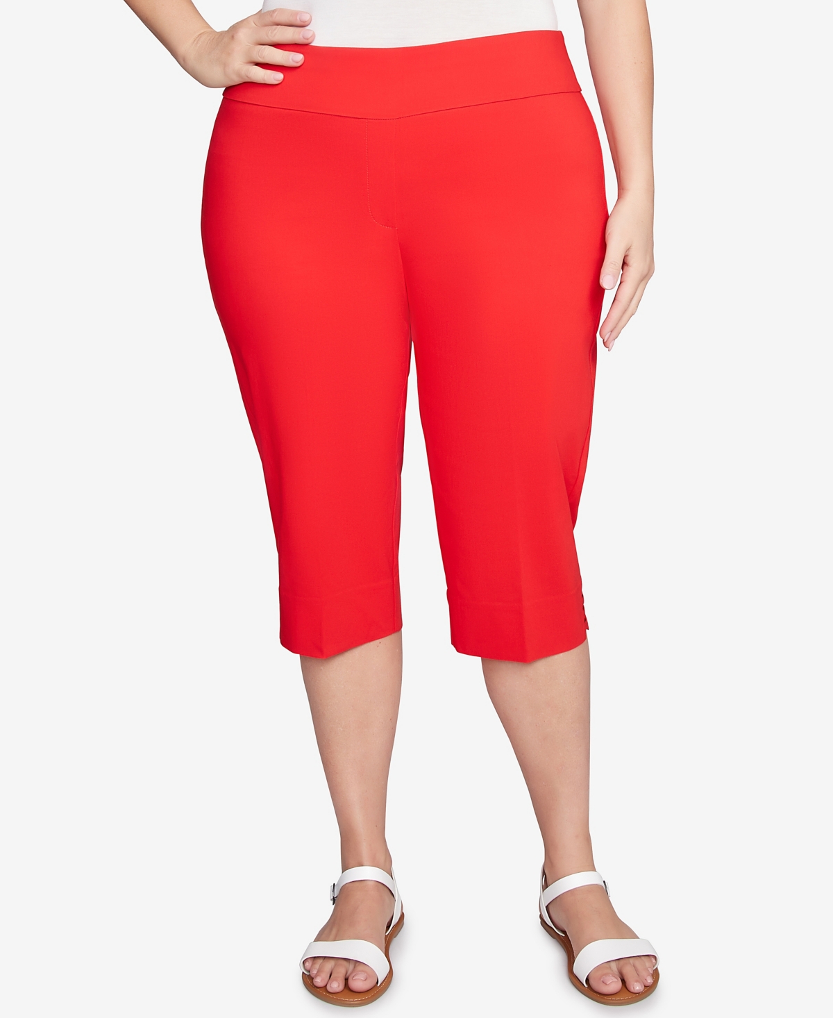 Plus Size Ladder Hem Americana Clamdigger Capri Pants - Red