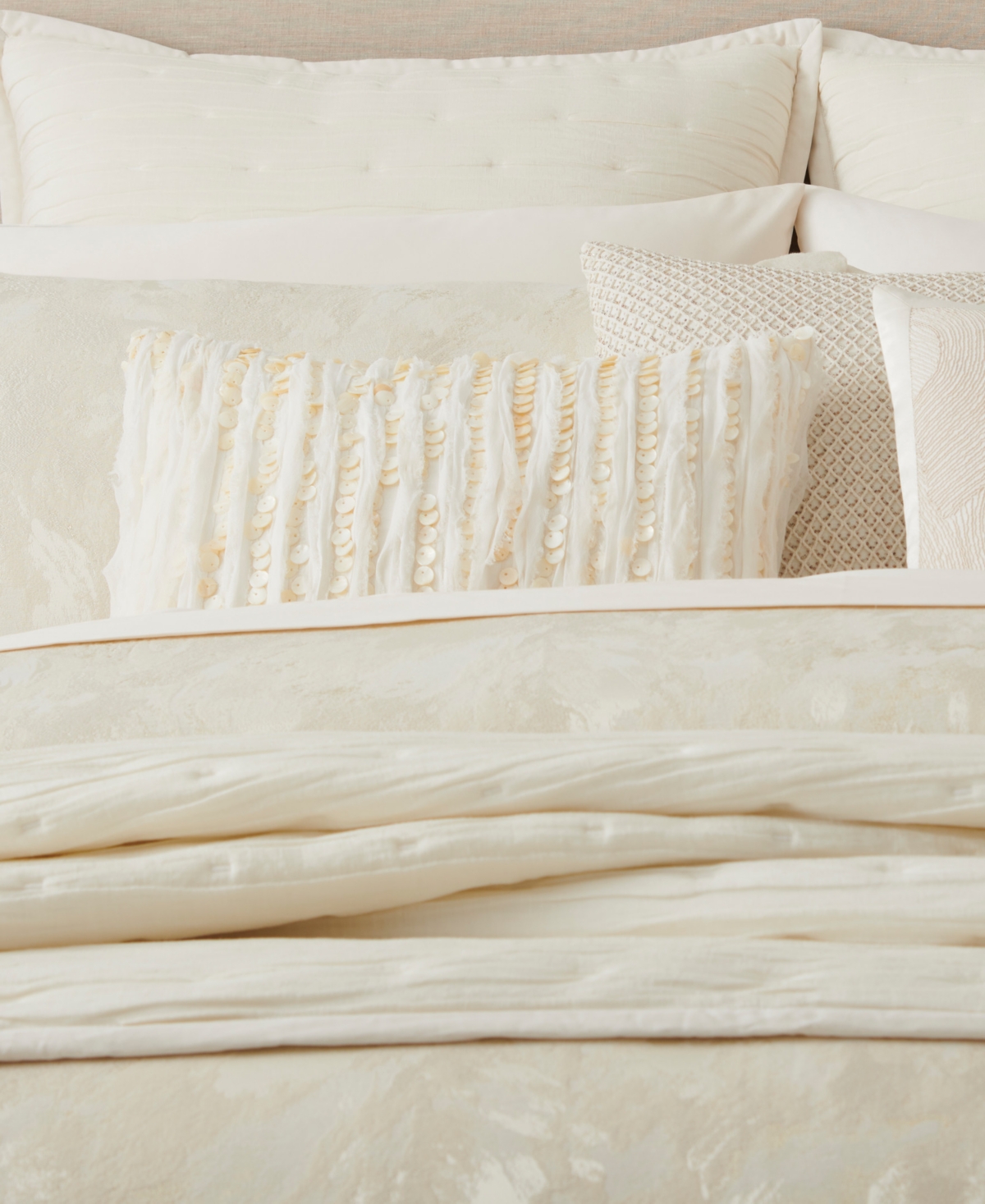Donna Karan Home Flutter Decorative Pillow, 14" X 20"