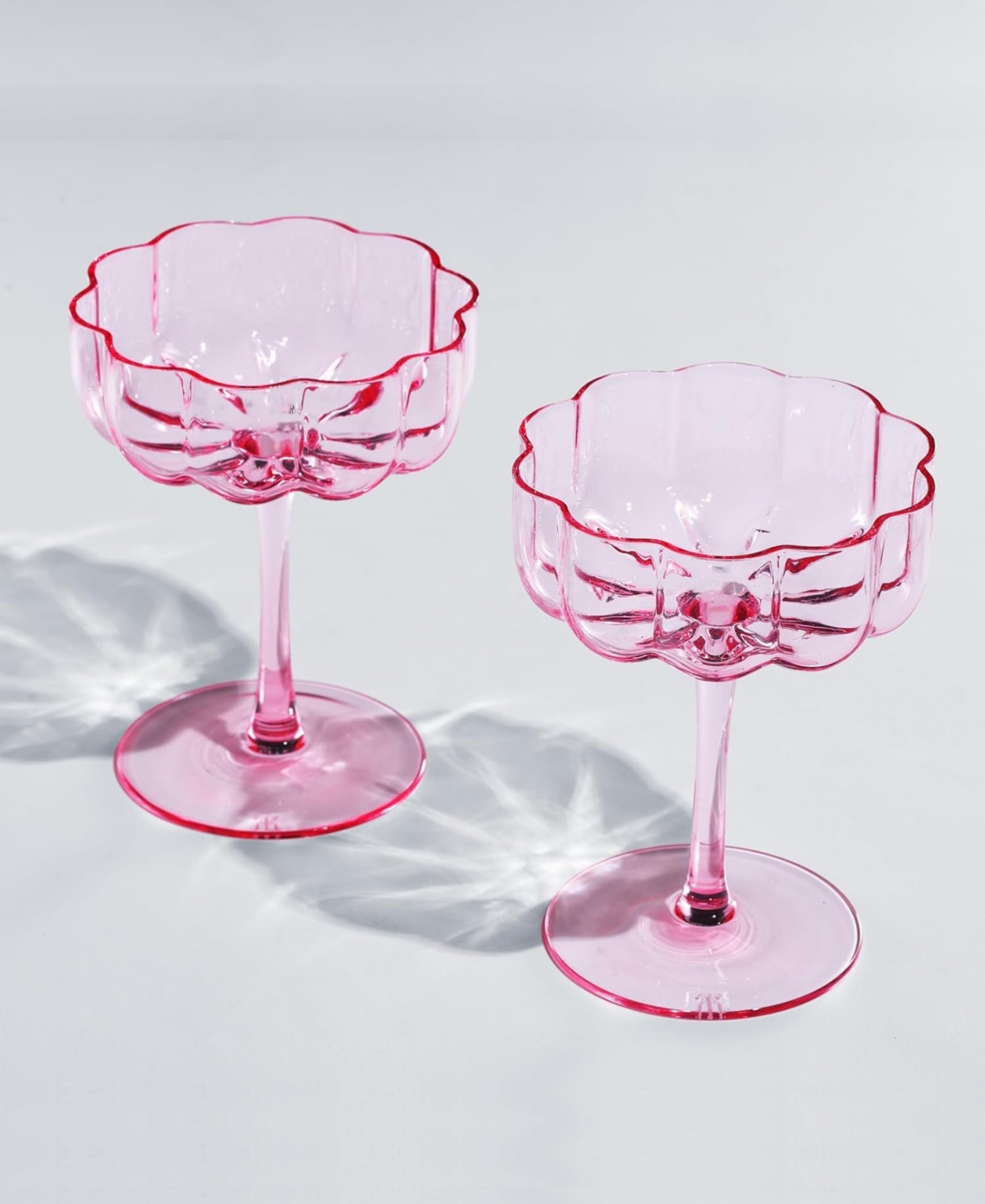 The Wine Savant Flower Coupe Cocktail Glasses, Set Of 2 In Pink