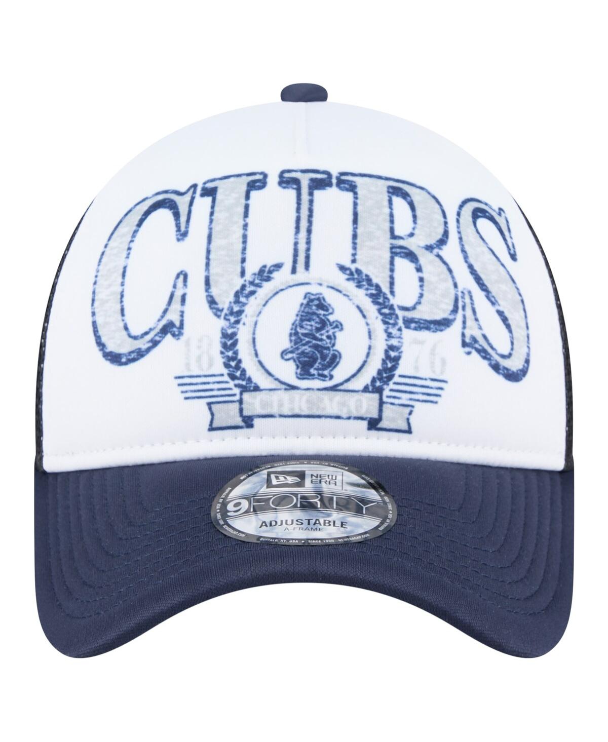 NEW ERA MEN'S WHITE/NAVY CHICAGO CUBS DISTRESSED 9FORTY A-FRAME ADJUSTABLE TRUCKER HAT 