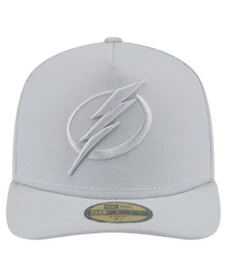 Мужская серая шляпа New Era Tampa Bay Lightning Color Pack A-Frame 59, приталенная по фигуре.