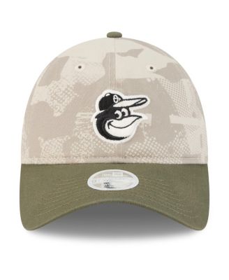 Женская светло-бежевая/оливковая шляпа Baltimore Orioles 2025, посвященная Дню Вооруженных сил, Новая эра, 9-двадцатилетняя регулируемая шляпа