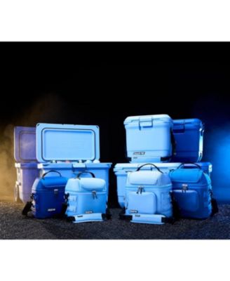 Pro 25-Quart Hard Cooler