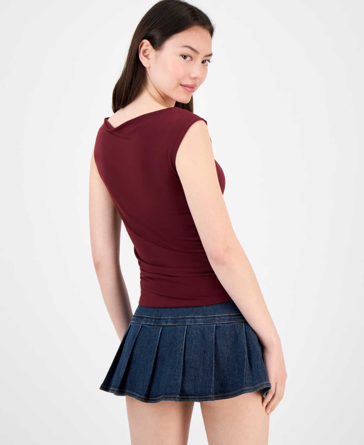 Madden Girl Juniors' Twisted-strap Asymmetrical Top In Red