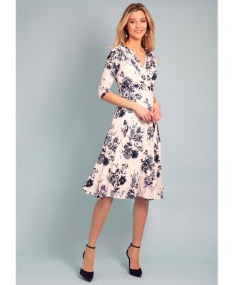 Women's Annie V-Neck 3/4 Sleeve Midi Dress