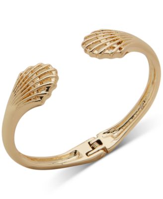 Браслет-манжета Anne Klein с золотистым рисунком ракушки