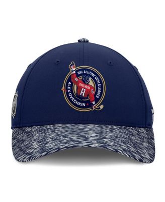 Мужская шапочка с регулируемой головкой в раздевалке 