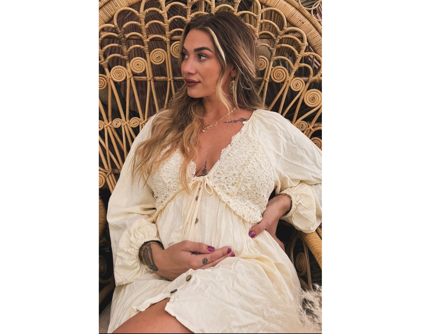 Женское платье Pinkblush Beige Crochet Lace Button Front, цвет: Бежевый — фото 6