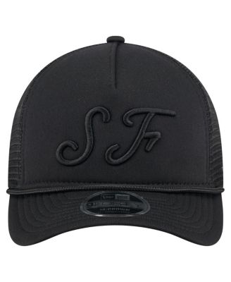 Мужская черная кепка дальнобойщика New Era San Francisco Giants City Initial 940 с А-образной оправой и регулируемой М-образной головкой.