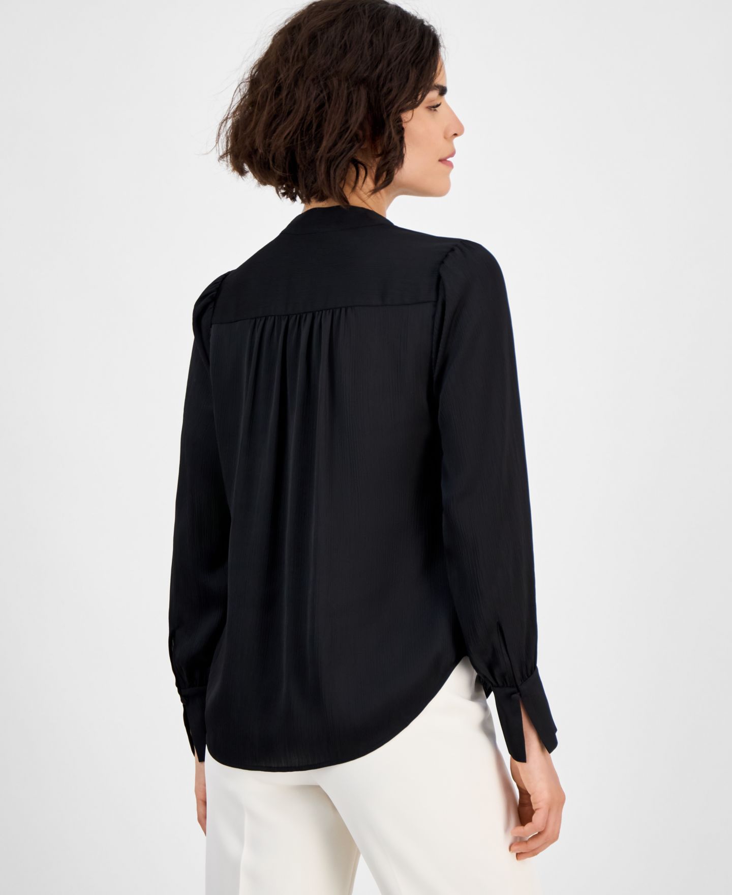 Женский топ Anne Klein Textured V-Neck Long-Sleeve, цвет: Чёрный — фото 2