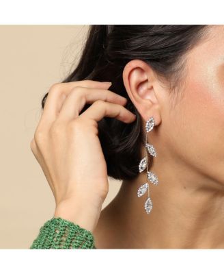 Gold-Plated Contemporary Drop Earring With Pearls