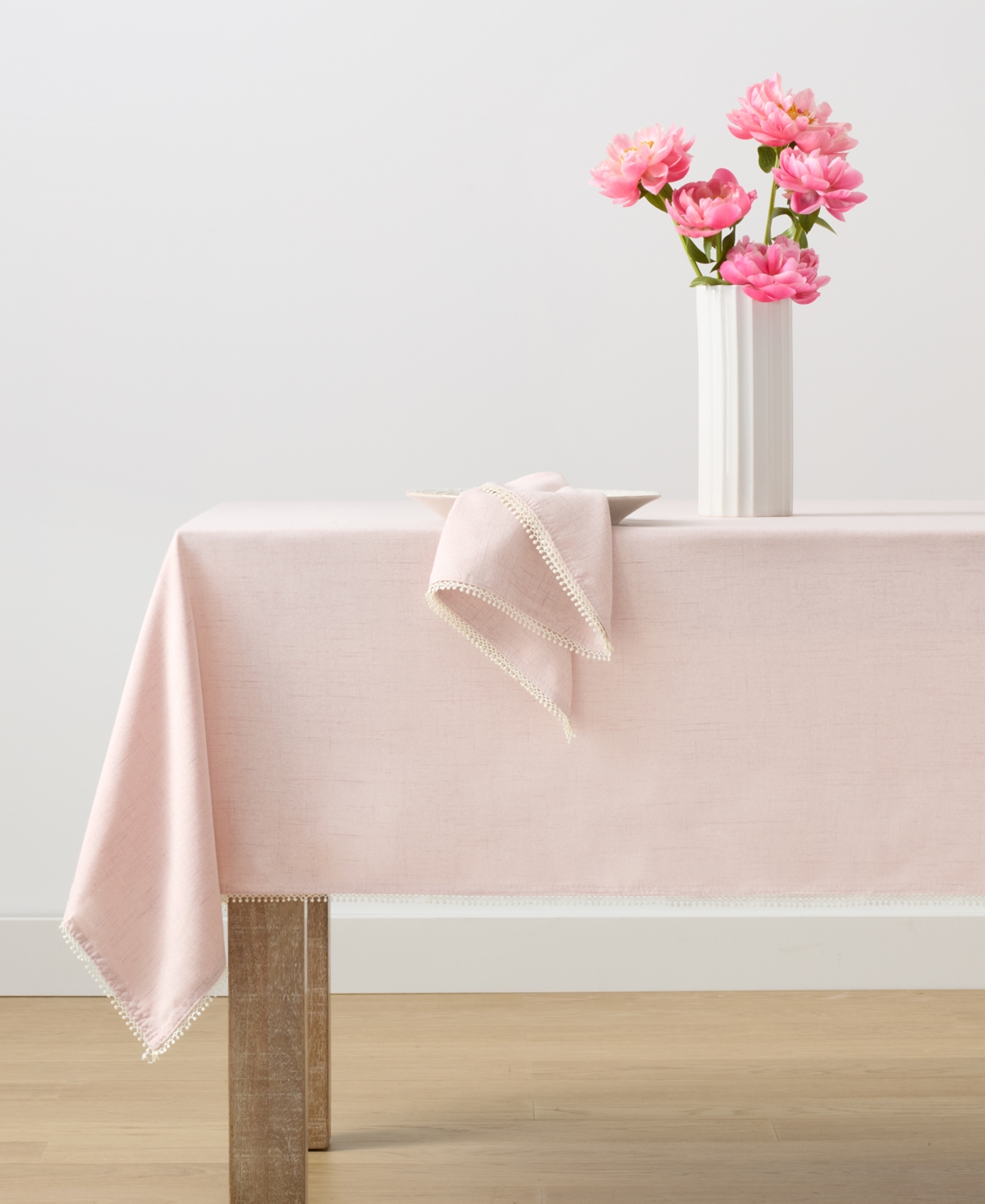 Lenox French Perle 60" x 102" Tablecloth