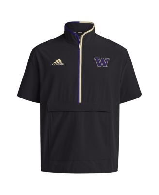 Мужская черная куртка Washington Huskies 2024 от Adidas Coachs Sideline с коротким рукавом и застежкой на молнию по бокам.