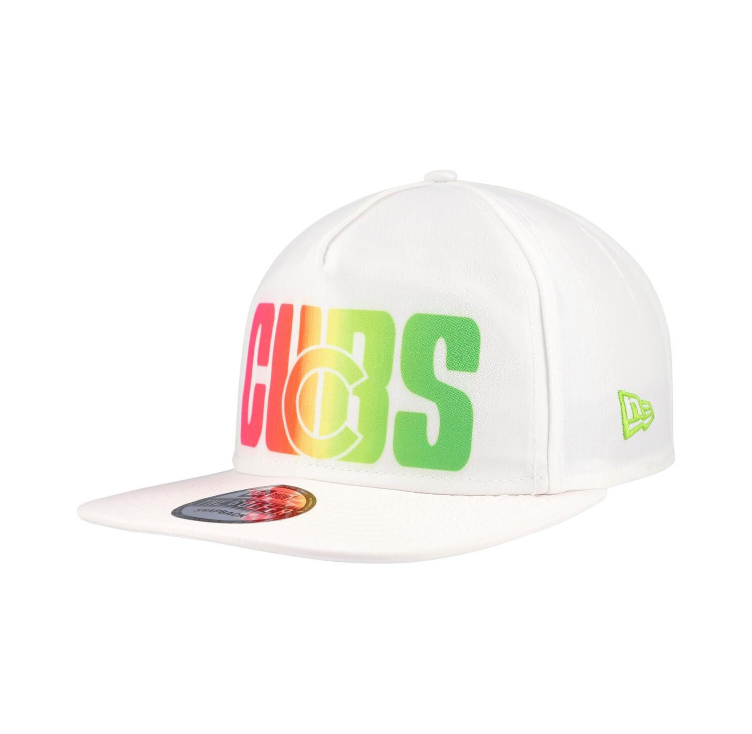 Men's White Chicago Cubs Spring Spectrum Golfer Snapback Hat