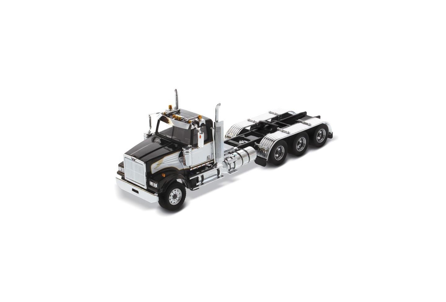 Детская игрушка Diecast Masters 1/50 Western Star 4900 SF Day Cab Tridem Tractor — фото 1