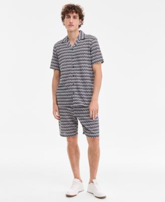 Мужская рубашка в стиле зигзаг от Карла Лагерфельда в Париже