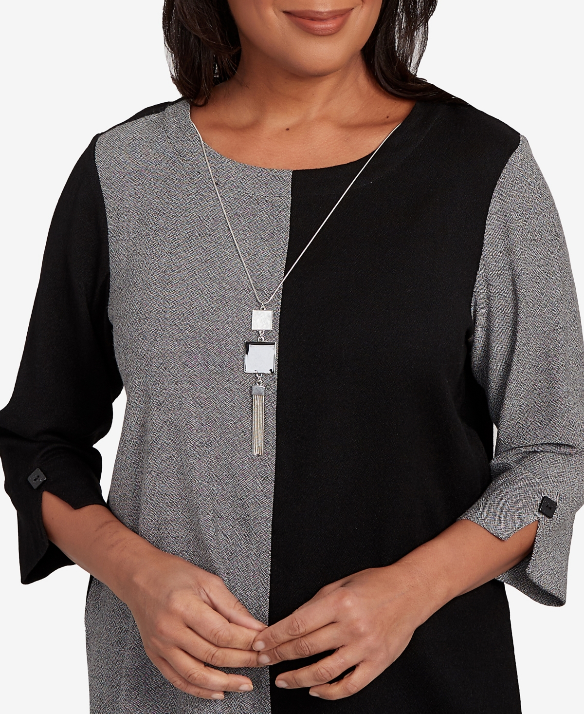 Alfred Dunner Petite Santa Barbara Center Sliced Crew Neck Top With Necklace In Multi