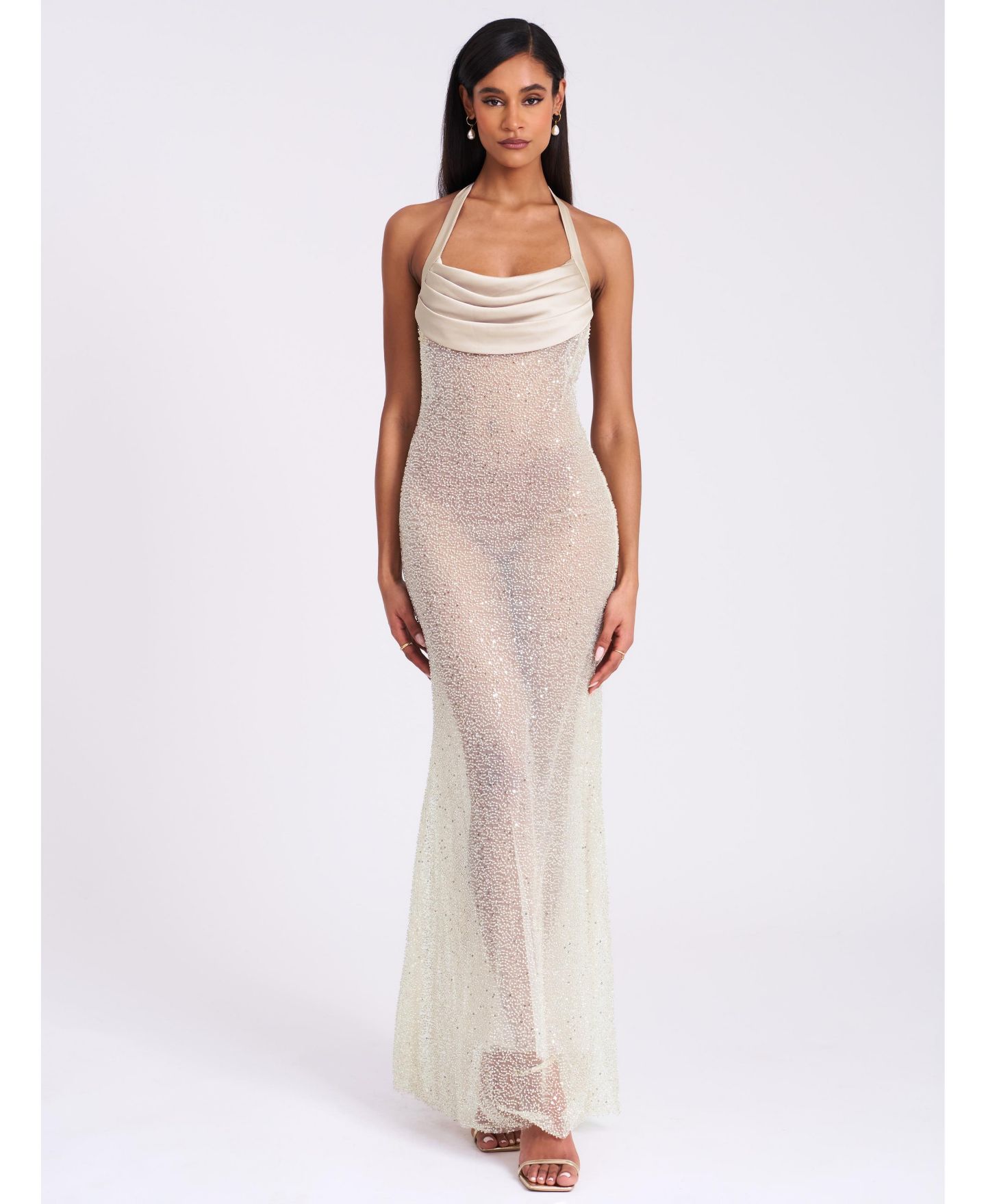 Женское платье Miss Circle Zahya Lime Halter Backless Beaded Mesh Gown, цвет: Лаймовый / Пастельный зелёный — фото 1