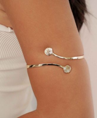 ETTIKA Santorini Shell Arm Cuff Bracelet 23790₽