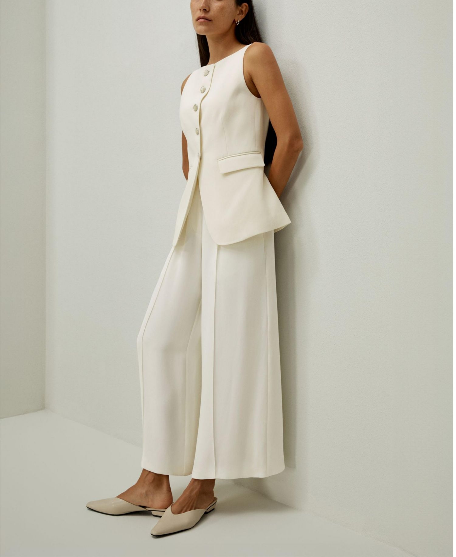 Women's Sleeveless Button Up Silk Vest