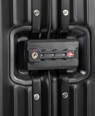 31" Elite Hardside Check-in Luggage