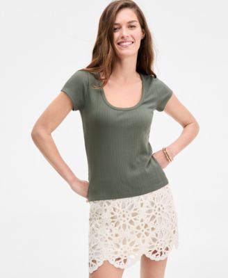 Women's Ribbed Scoop-Neck Tee