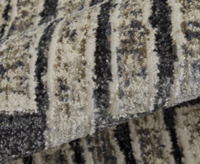 Kano 39LKF 5'3"x7'6" Area Rug