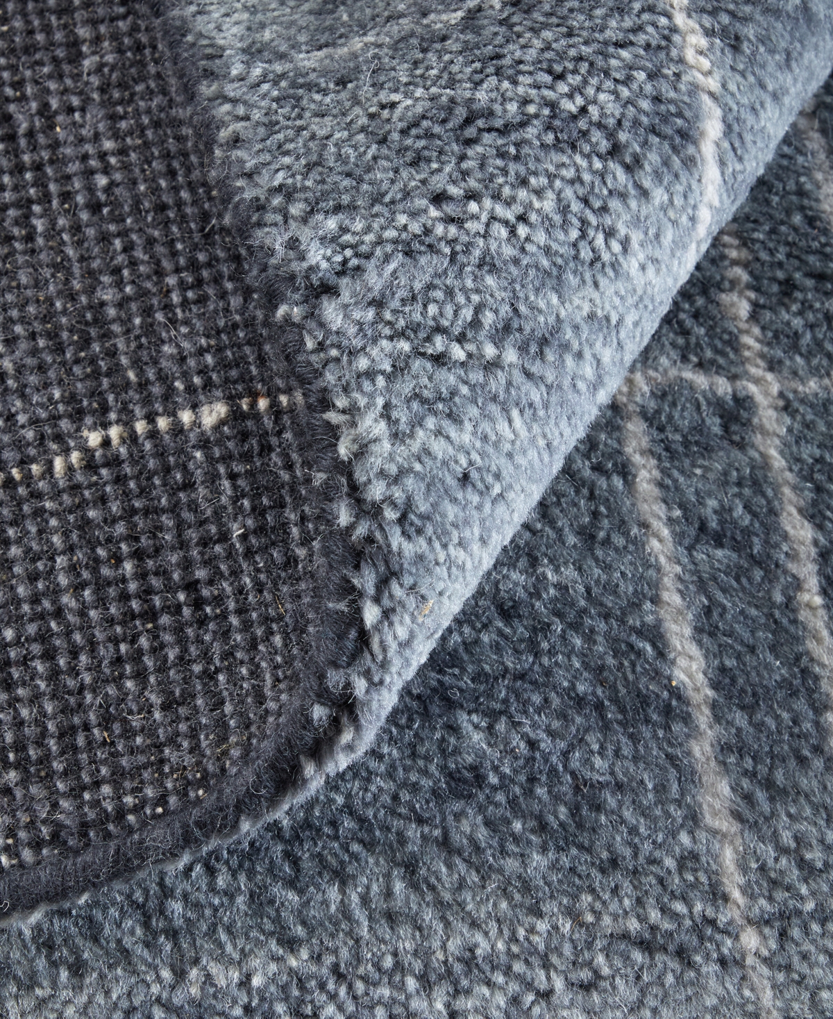 Feizy Agape 69h9f 5'6"x8'6" Area Rug In Gray