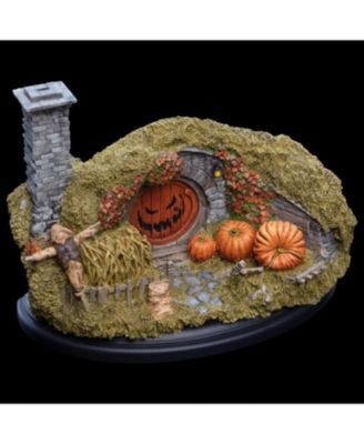 Polystone - 16 Hill Lane Hobbit Hole (Halloween Edition)