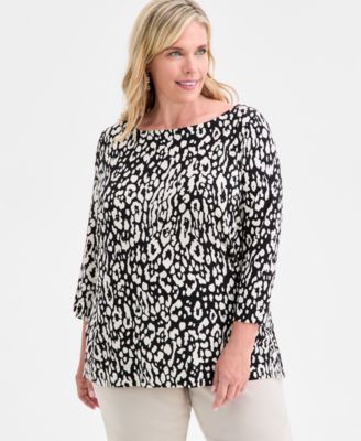 Plus Size Printed 3/4-Sleeve Top