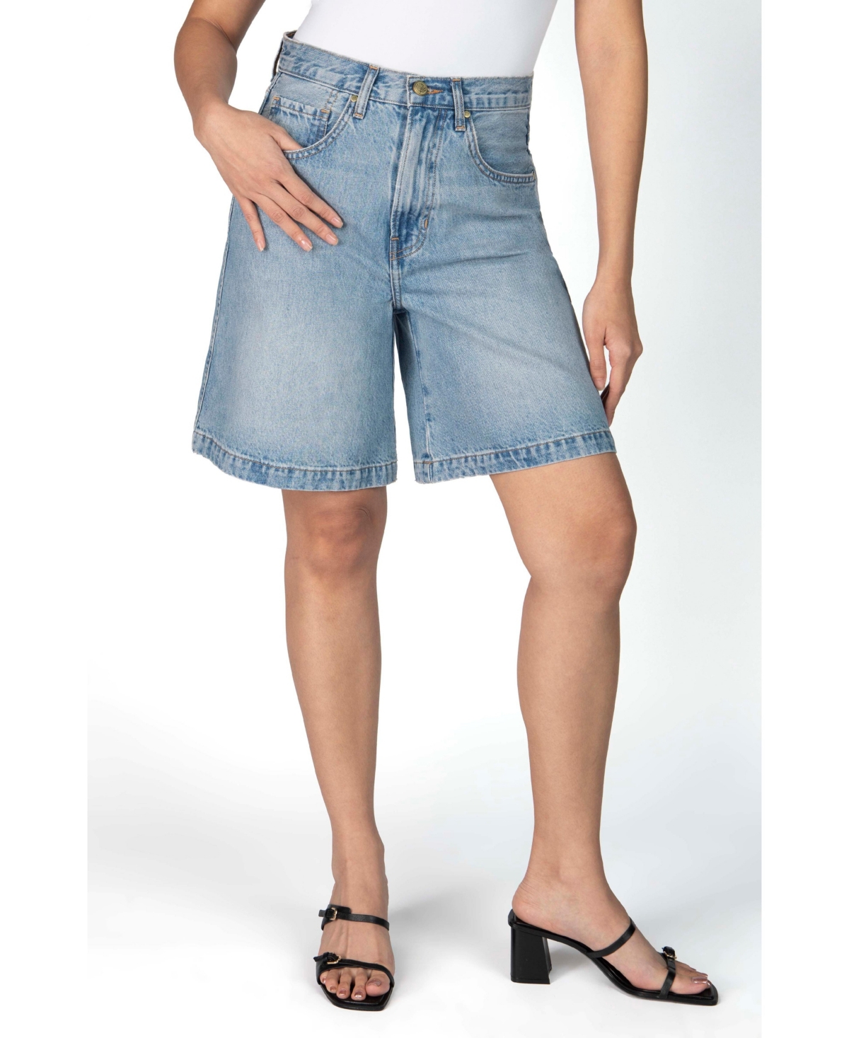 Petite The Sara Denim Short - Sky