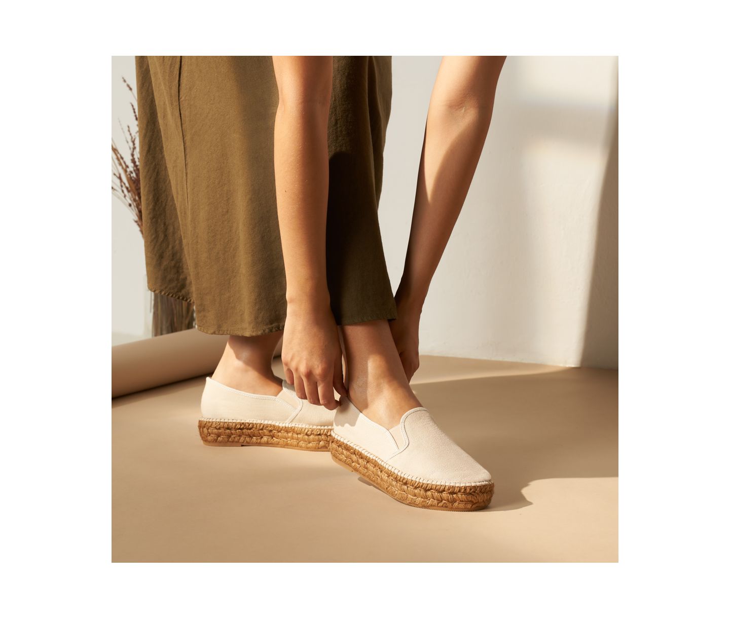 Женские сандалии VISCATA Castell Canvas Espadrille Platforms Slip on, цвет: Бежевый — фото 6