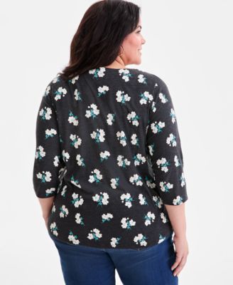 Plus Size Printed V-Neck 3/4-Sleeve Top