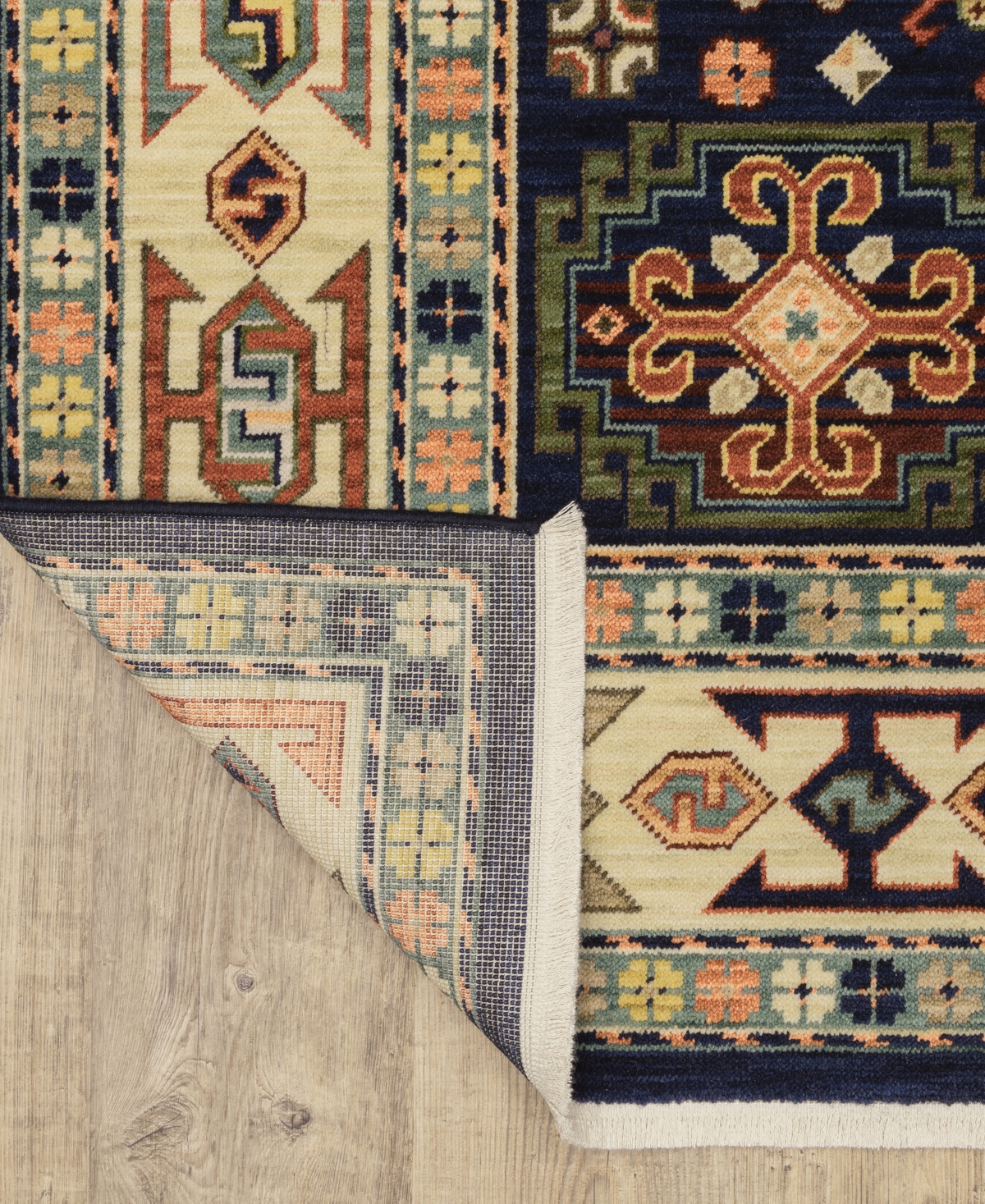 Oriental Weavers Lilihan 041h6 7'10"x10'10" Area Rug In Multi
