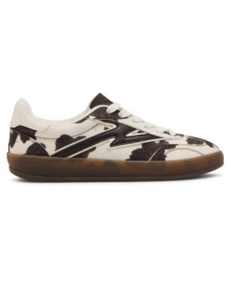 Giia Lace-Up Low-Top Sneakers