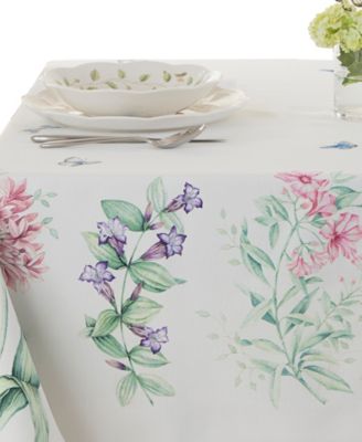 Butterfly Meadow Garden Tablecloth, 70" Round